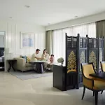 Dusit Suites Hotel Ratchadamri, Bangkok