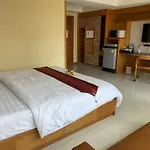 L18 Residence แอลสิบแปด เรสซิเดนซ์