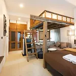 Tepbunthom Hostel