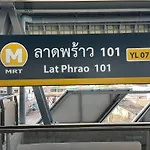 Metro Point Bangkok