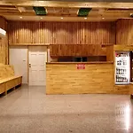 L Hotel