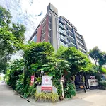 Super Oyo Capital O 564 Nature Boutique Hotel
