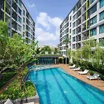 Sukhumvit 50 Quiet One Bedroom Near Bts Onnut