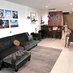 Pinklao Traveler\'S House