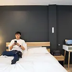 185@Surawong Residence