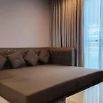 Condominium - Sukhumvit Soi 5 Bts Nana- Room Size 50M2
