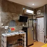 Gail\'S Hostels