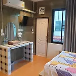 Gail\'S Hostels