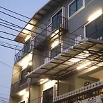 Gail\'S Hostels