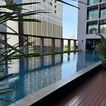 Noble Remix - Thonglor Bts