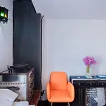 Elixir Hostel Bangkok
