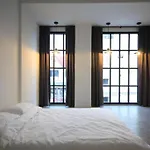 L22 Hostel