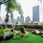 Silom Soi 3 Hash Apartment