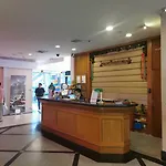 Grand Diamond Suites Hotel