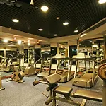 Grand Diamond Suites Hotel