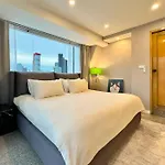 City Skyline Views 2-Bed 2-Bath, Center Of Silom