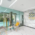 The Riski Hotel At Bangphlat Station Sha