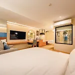 Thee Bangkok By Th District \