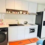 New Ekamai Thonglor Luxury Home Near 711, Bts, Mall