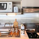 Tropical Haven 1Br - Ultra Fast Wifi - Thong Lo