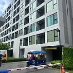 Sathorn Charoen Nakhon Bangkok