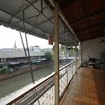 Baan Nampetch Hostel