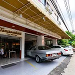 Tat Hotel