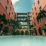 Baansuanprannok Hotel