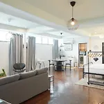 Spacious Design Loft With Rooftop