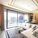 1Million Dollar Super Luxury Property With Amazing Sky Pool And Facilities