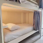 Line Bangkok Hostel