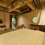 515 Victory Hotel