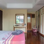 Luxury 4 Kingsize Bedrooms - Central & Modern Sukhumvit