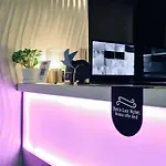 Deco Lux Hotel