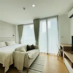 6Th Avenue Sukhumvit Bkk 407 Bts Asoke Nana