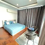 Noc House