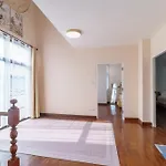 Charming 3-Storey House Near Bts Onnut Station
