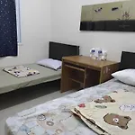 Hostel 24 Backpackers