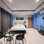Noc House