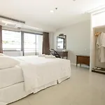 Forum Park Hotel