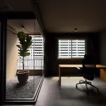 Centric Place Hotel