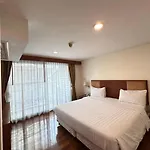 S.M. Grande Residence