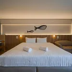 เดอะ คาแนล โฮเทล - The Canal Hotel
