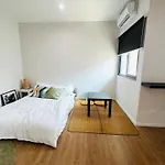Stylish2Bd Pool&Gym Near Airport