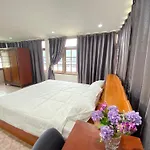 Baan Saen Saran Guest House