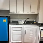 Omni Tower Sukhumvit Soi 4 Direct