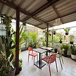 Garden Home Near Iconsiam & Chao-Praya River