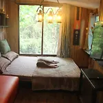 Do Dee Cafe Bangkok&Garden Hostel