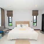 Luxury Pool Villa 77