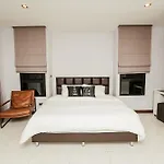 Luxury Pool Villa 77